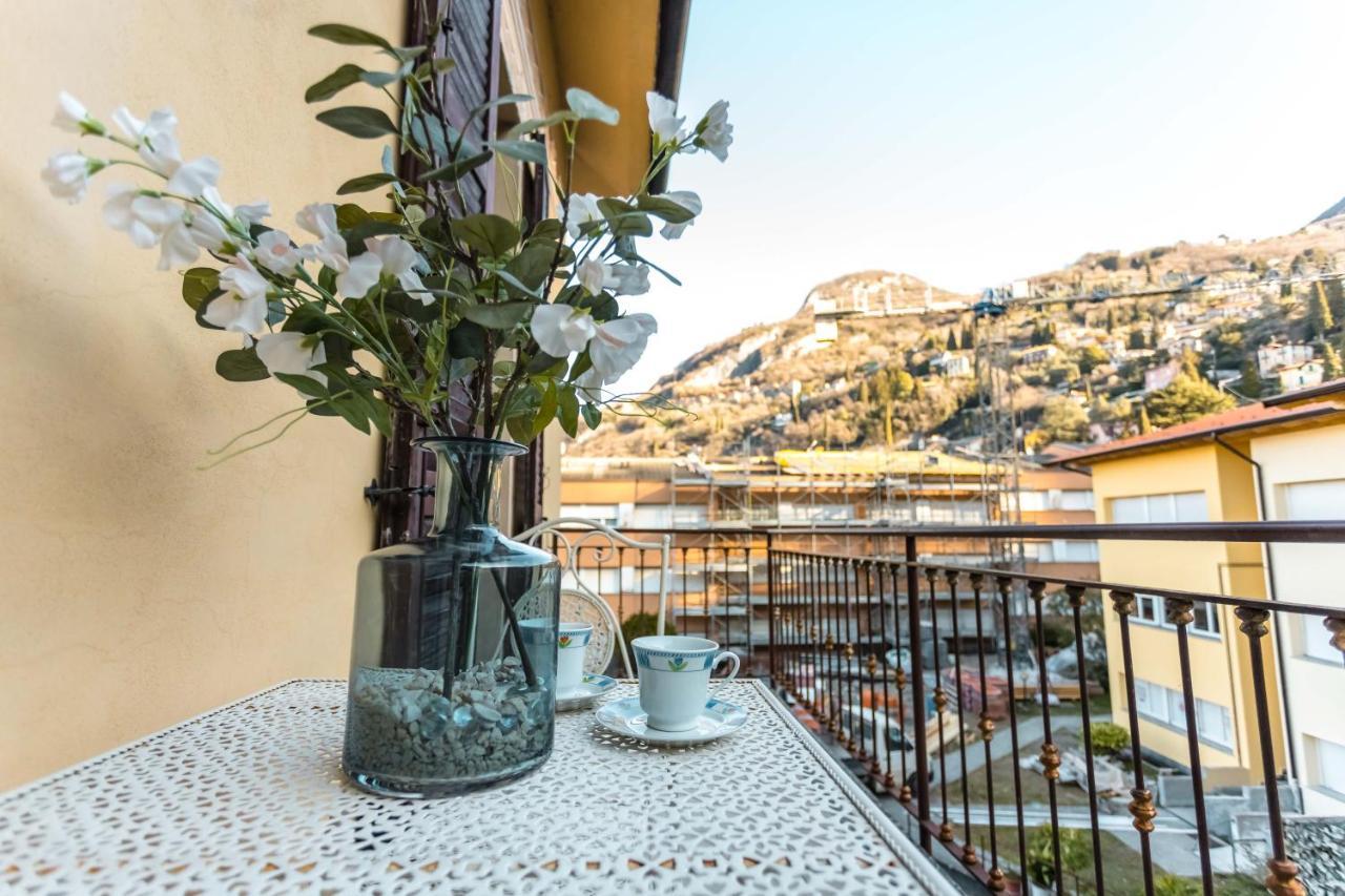 Porto Azzurro Apartment Varenna Exterior foto